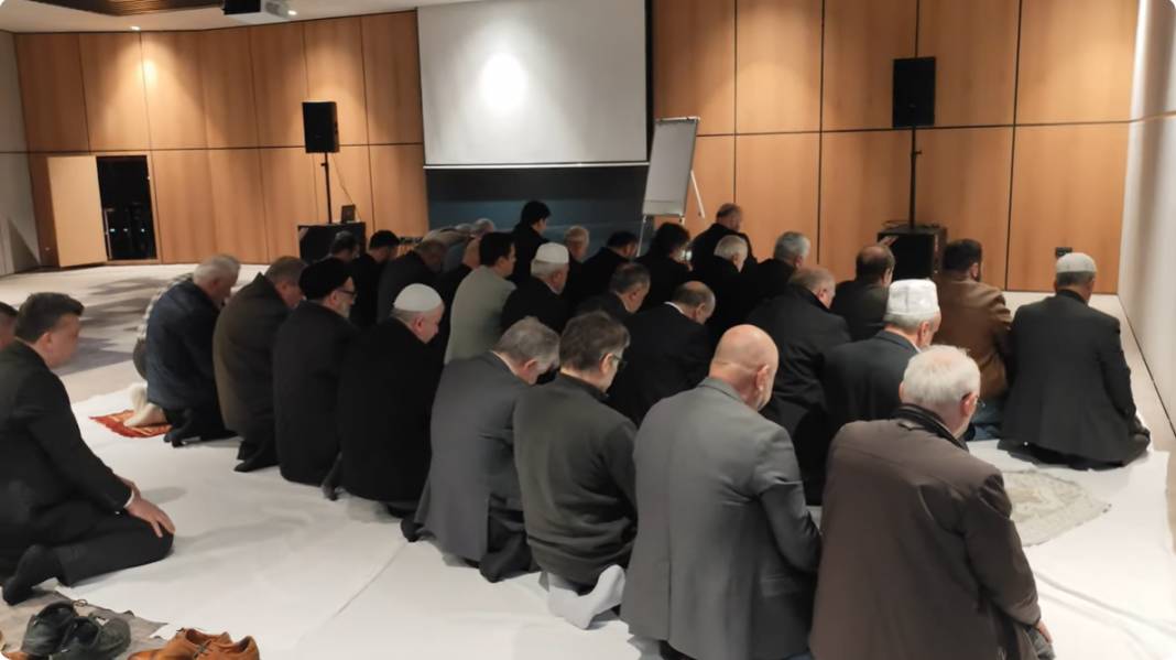 "Bize Her Yer Trabzon Aşkıyla" Pendik Trabzonlular Derneği Hemşehrilerini Aynı Sofrada Buluşturdu 22